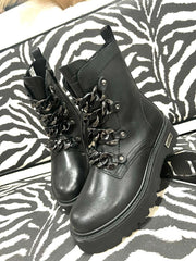 Stivaletto Anfibio Cult Donna Nero Con Accessorio 3489