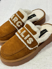 Eskimo Donna Marc Ellis Loomy1002