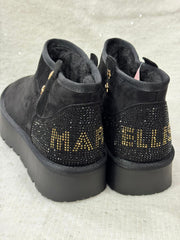 Eskimo Donna Marc Ellis LOOMY 1002