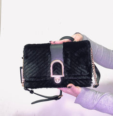 Borsa Gaudì In similpelle con patta V2AI-11