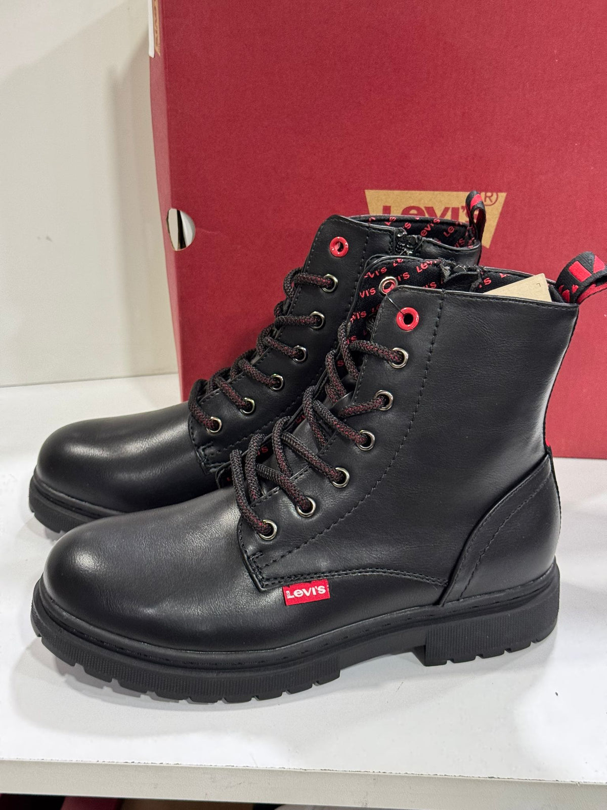 Anfibio Levi's Unisex Nero Mod: Chaterine VPHI00215