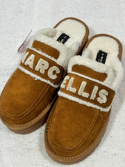 Eskimo Donna Marc Ellis Loomy1002