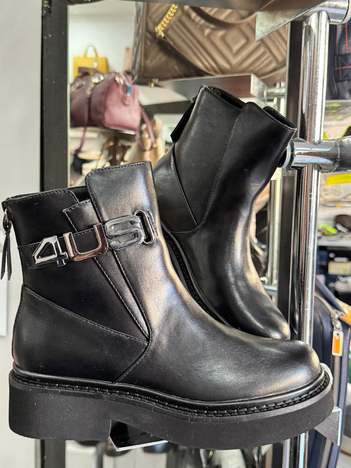 4us by Cesare Paciotti black 4us007