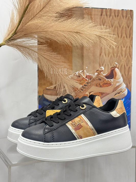 Sneaker con banda Geo Classic Z130030E