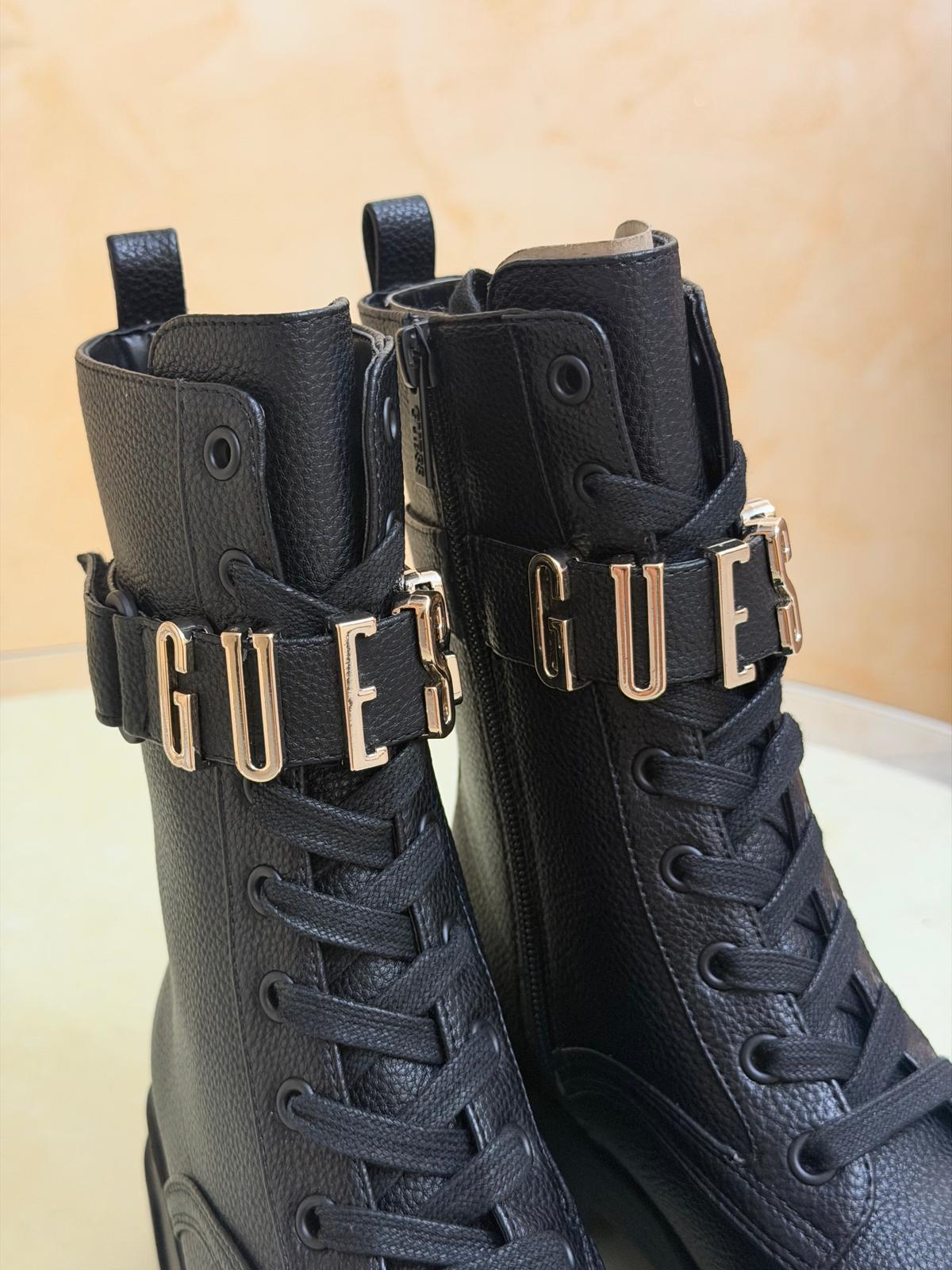 Anfibio Donna Guess