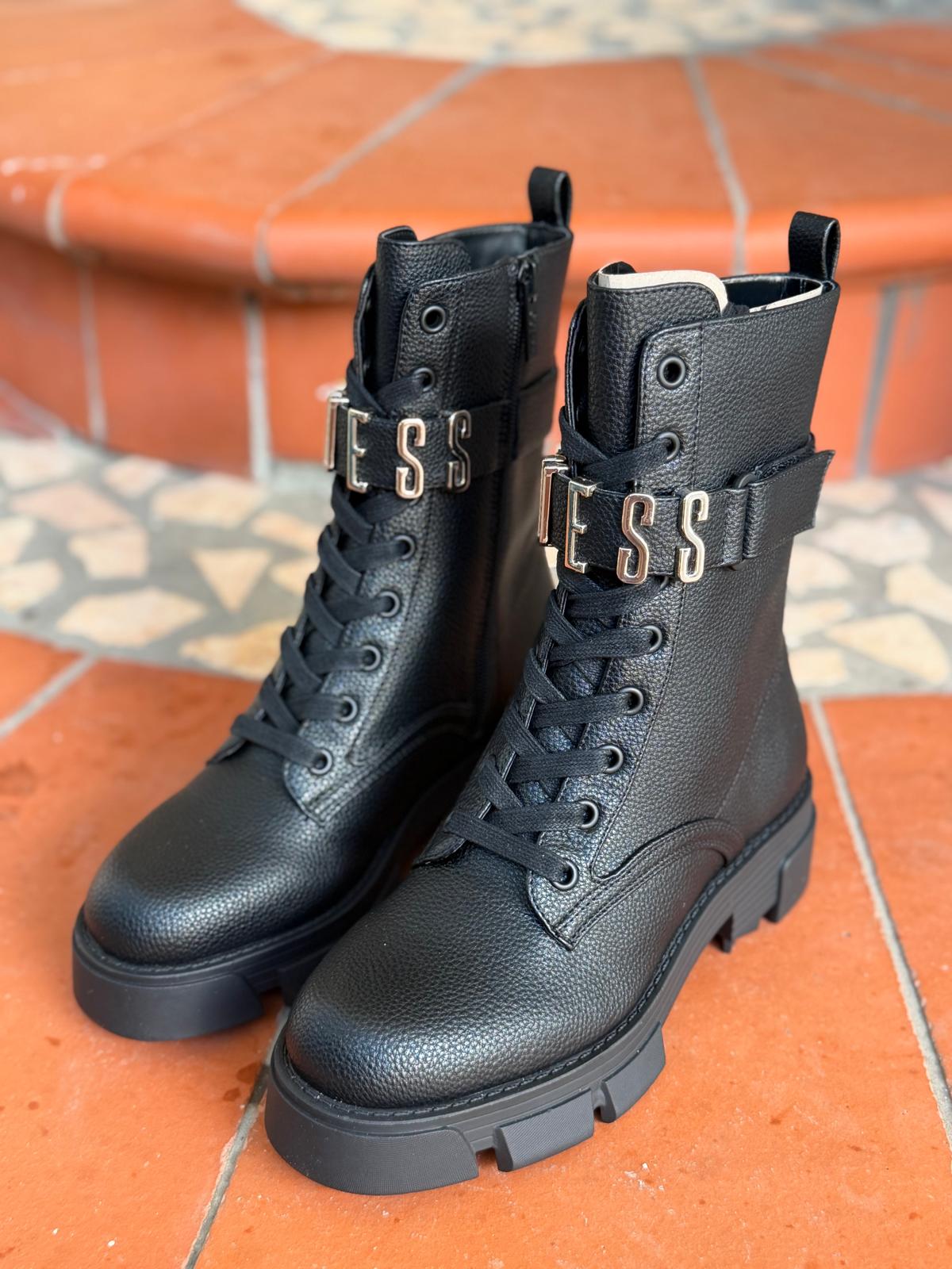 Anfibio Donna Guess