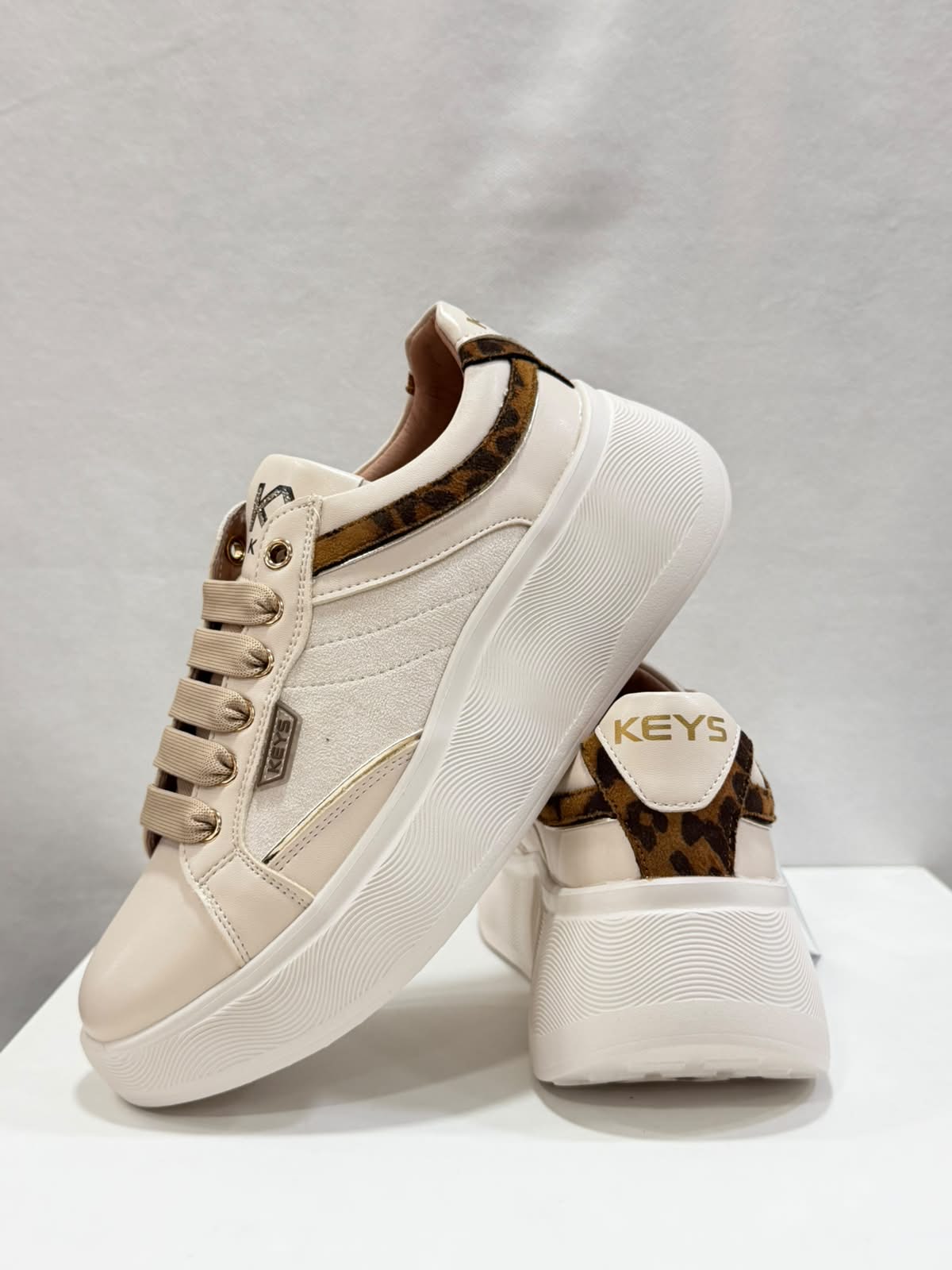Sneakers DONNA keys K-274