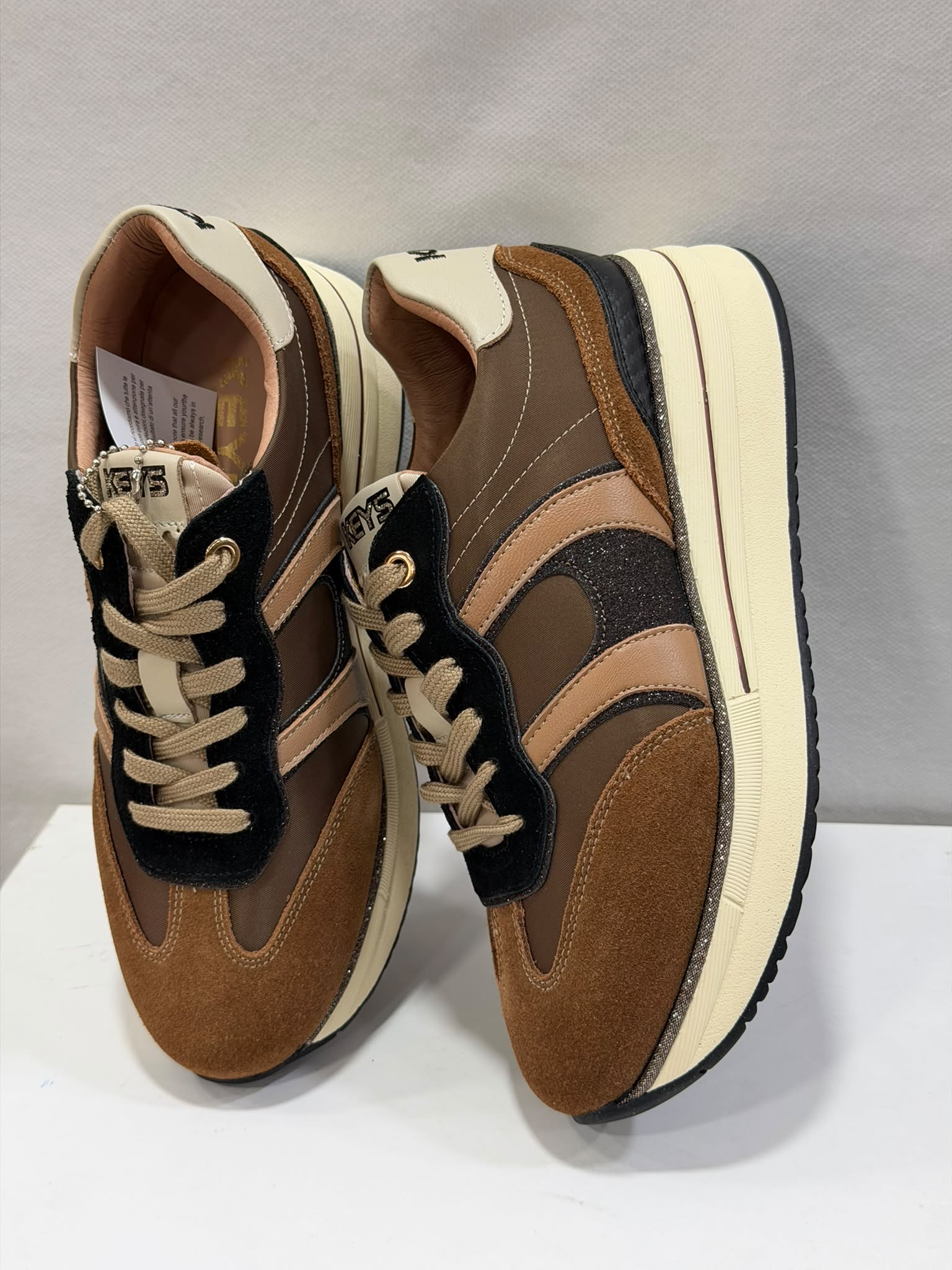 Sneakers Donna Keys K-11290