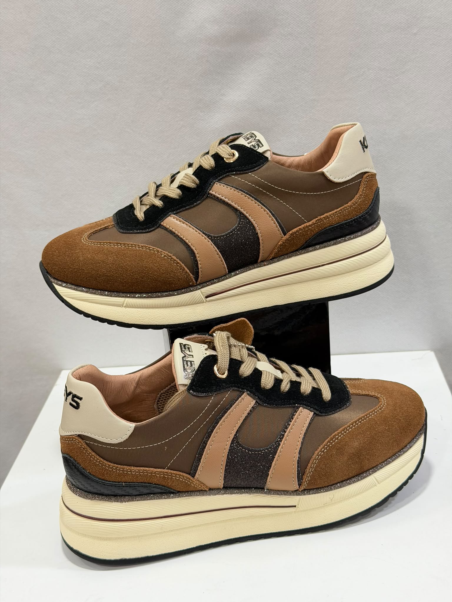 Sneakers Donna Keys K-11290