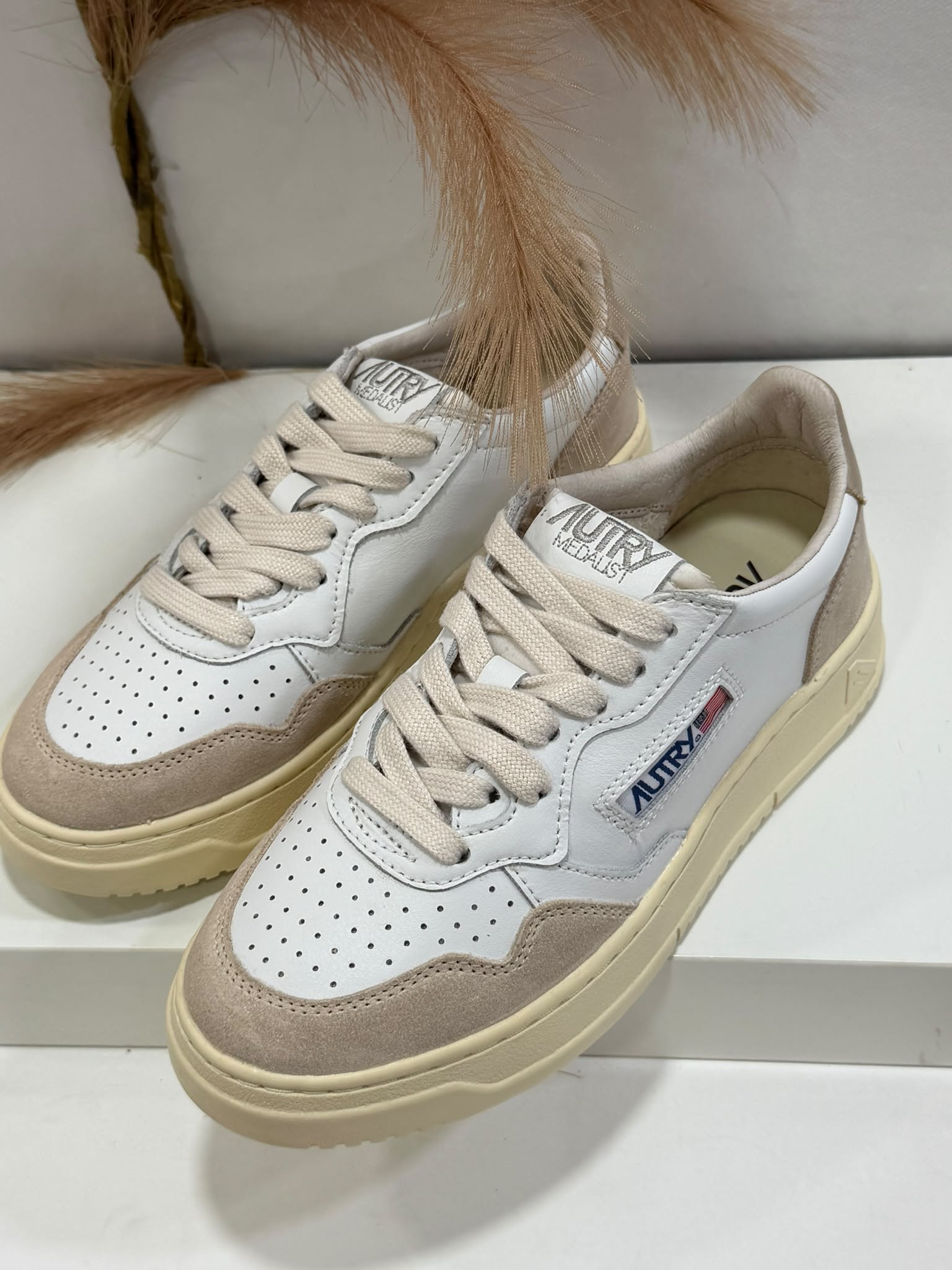 SNEAKERS AUTRY  MEDALIST LOW AULW LS58