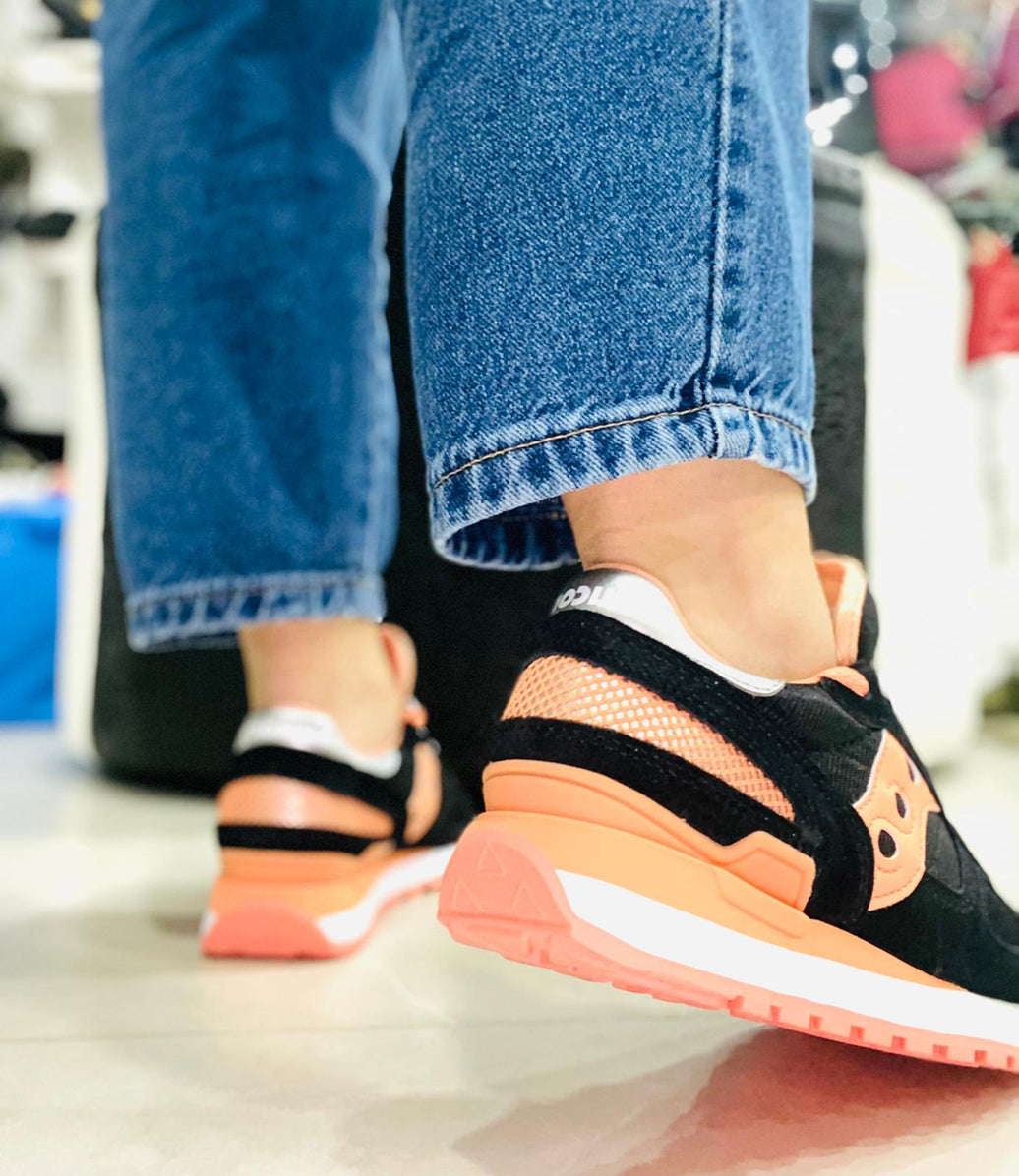 Scarpa Sneakers Saucony Shadow Nero/Corallo  S1108-737