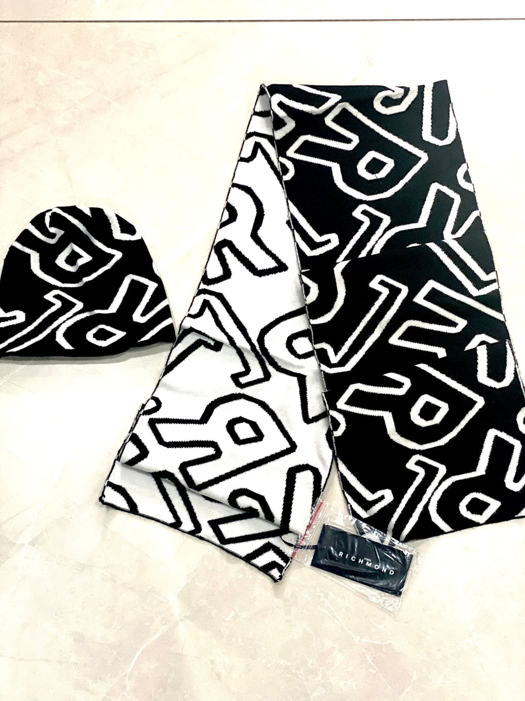 Sciarpa+ Cappello  Richmond HMA21148HS