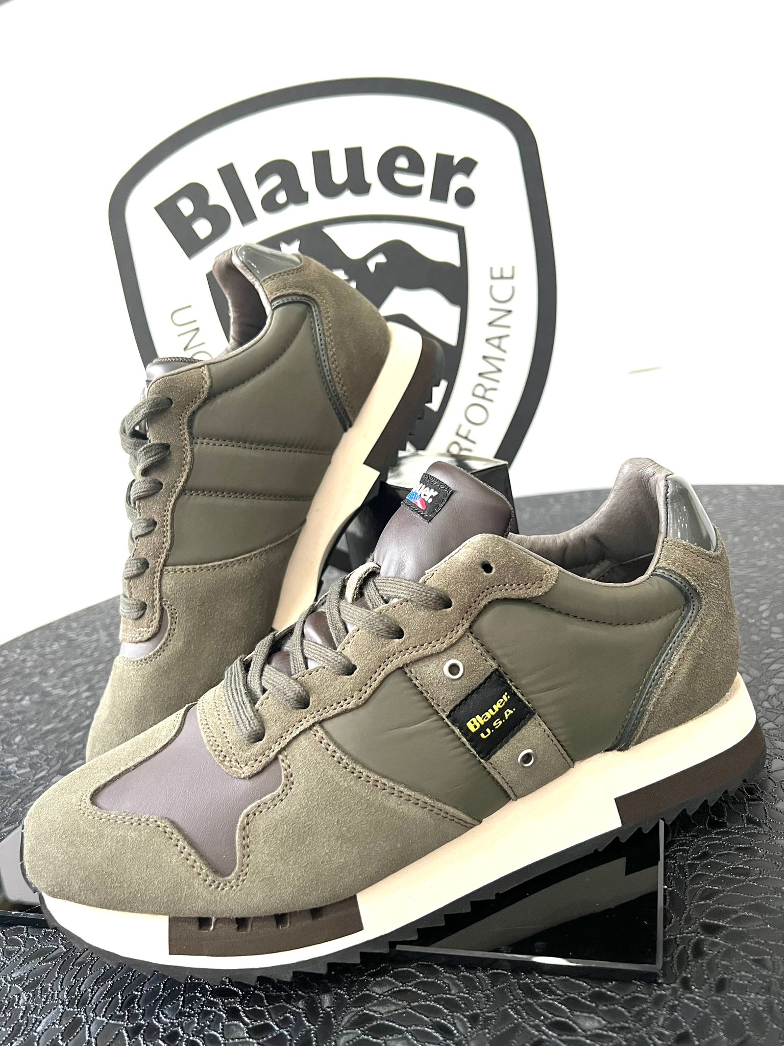 Blauer Uomo Queen Sneakers  F2QUEENS01/WAX